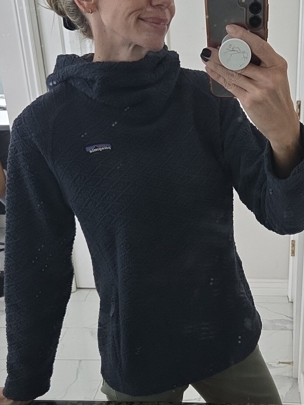 Patagonia Navy Blue Cowl-Neck Fleece Pullover with hood